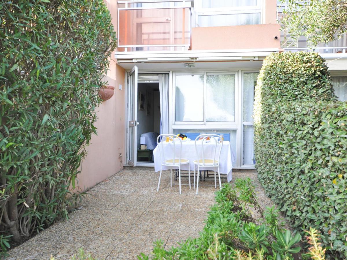 Apartment Les Jardins De La Mer-2 By Interhome Cavalaire-sur-Mer Eksteriør billede