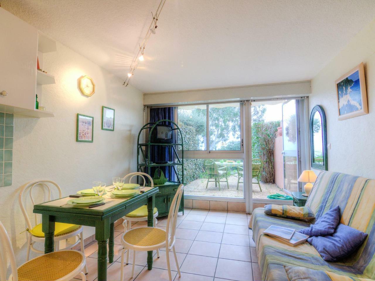 Apartment Les Jardins De La Mer-2 By Interhome Cavalaire-sur-Mer Eksteriør billede
