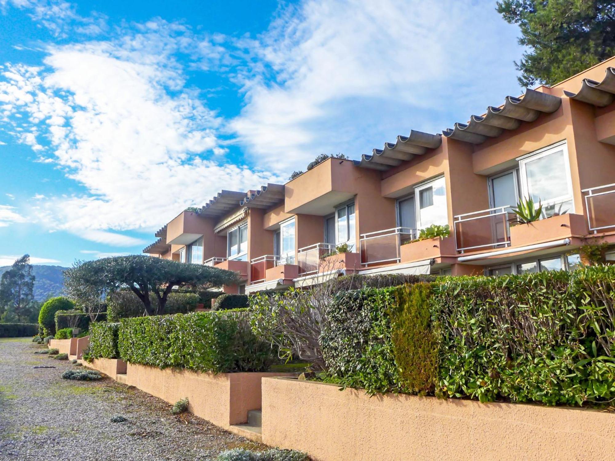 Apartment Les Jardins De La Mer-2 By Interhome Cavalaire-sur-Mer Eksteriør billede